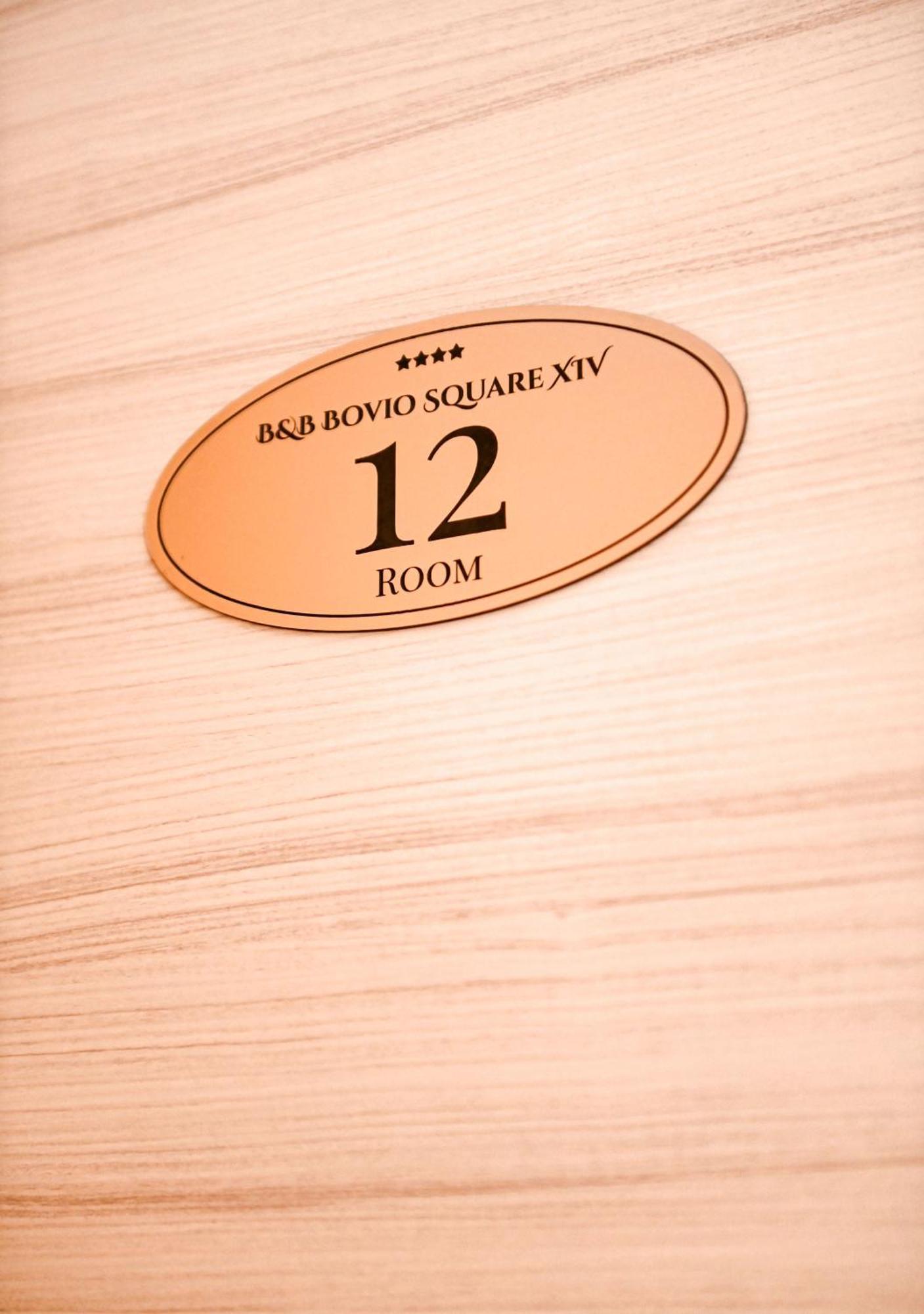 B&B Bovio Square XIV เนเปิลส์ ภายนอก รูปภาพ